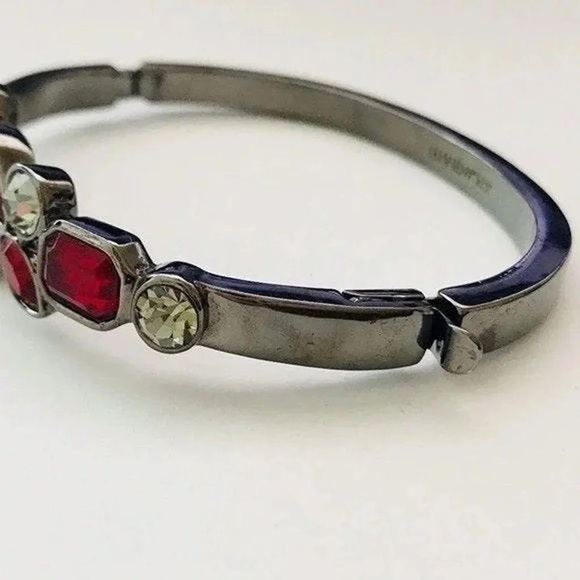 Givenchy Vintage Crystal Bracelet - Picture 6 of 7